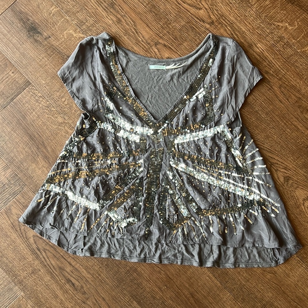 Kimchi Blue Silk Sequin Embellished Top Gray Sz S